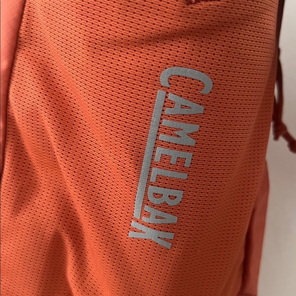 Camelbak Arete Sling 8 - Picture 3 of 8